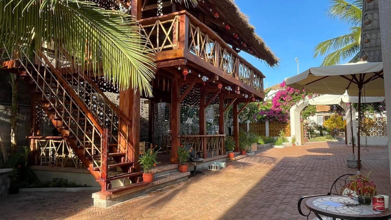 Golden Lotus Spa & Homestay Ap Thien Phuoc Eksteriør billede
